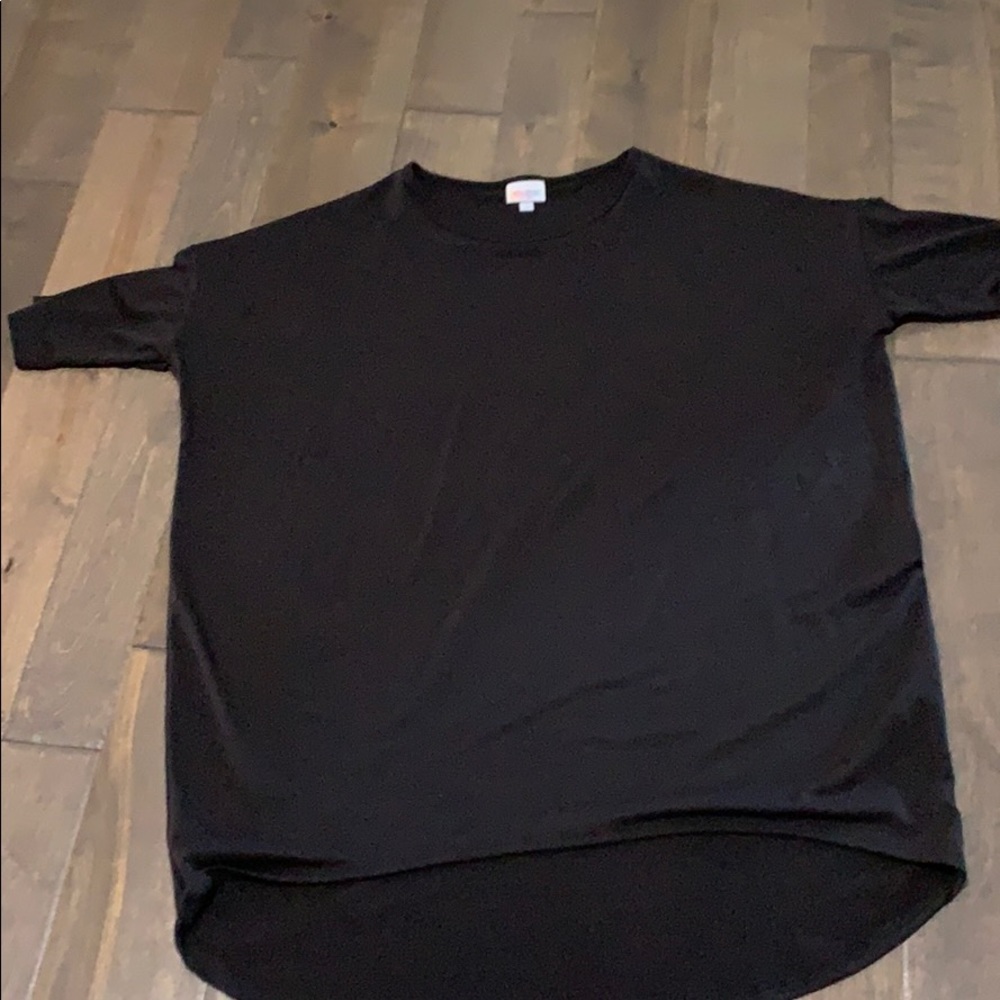 Short sleeve black tunic